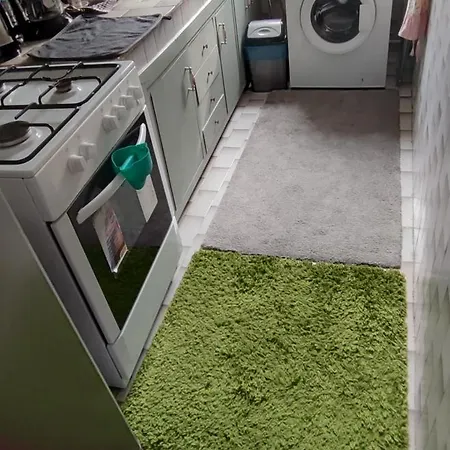 Nur 2 Apartment *